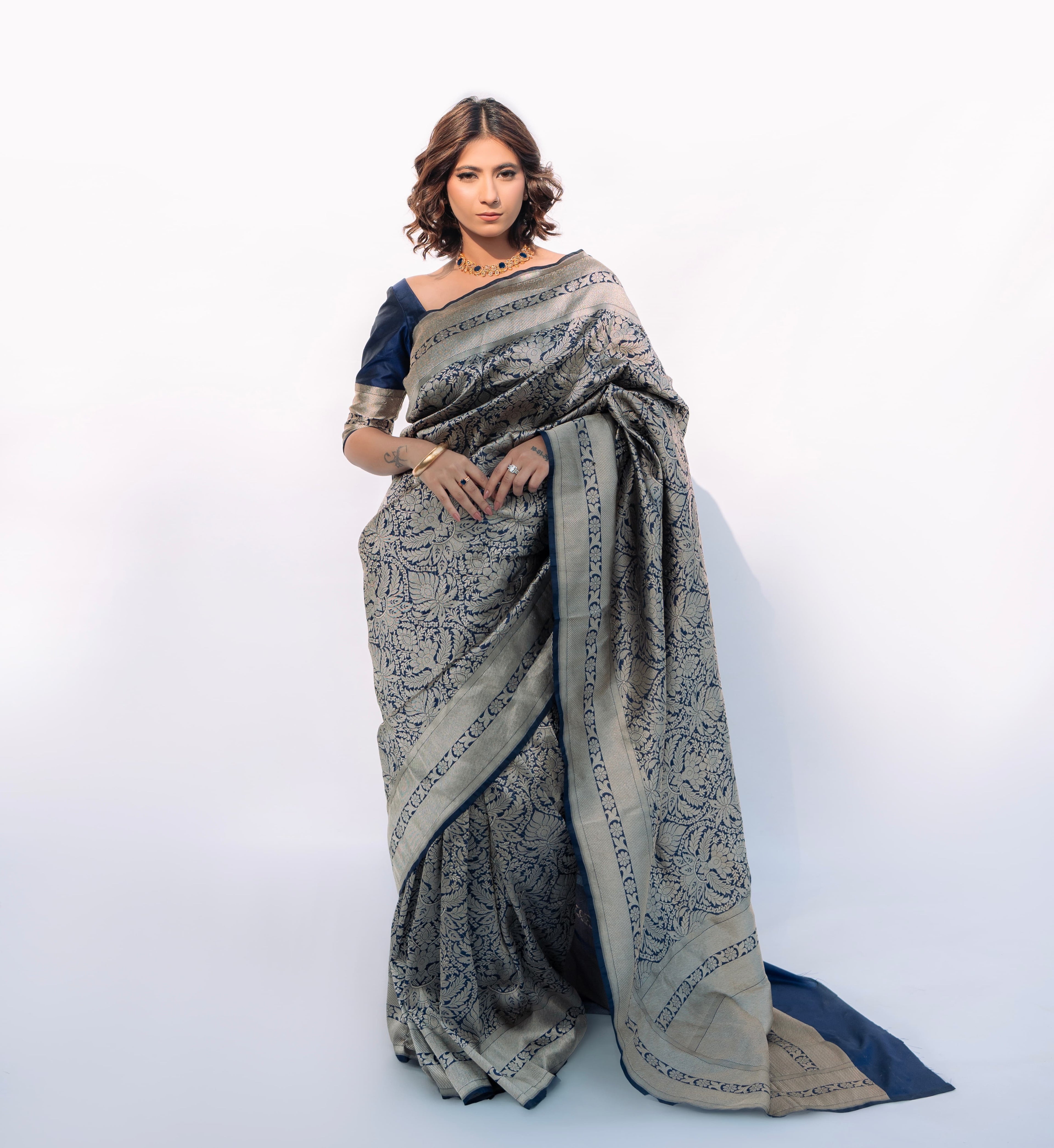 Midnight Empire | Handwoven Banarasi Saree