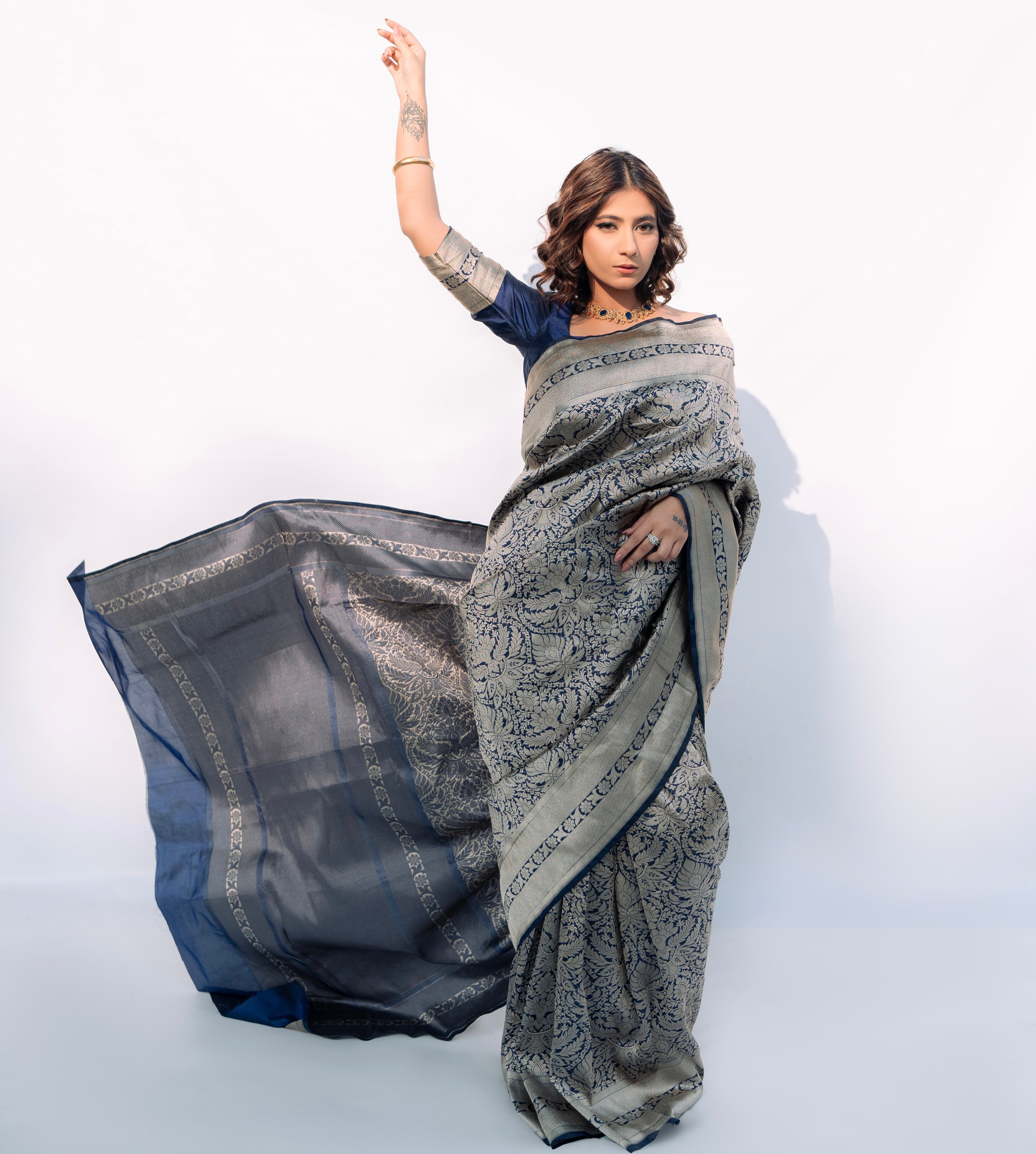 Midnight Empire | Handwoven Banarasi Saree