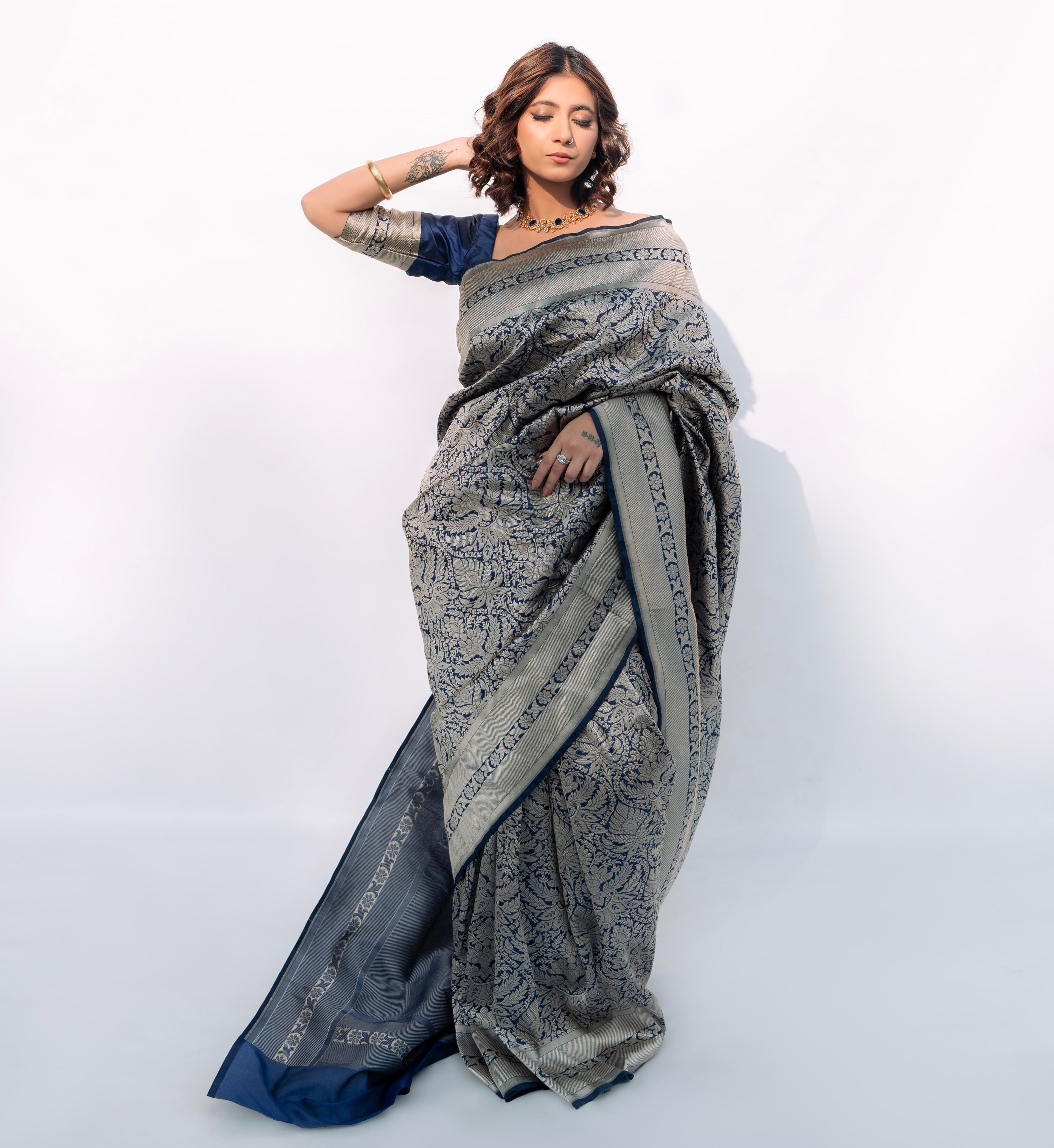 Midnight Empire | Handwoven Banarasi Saree